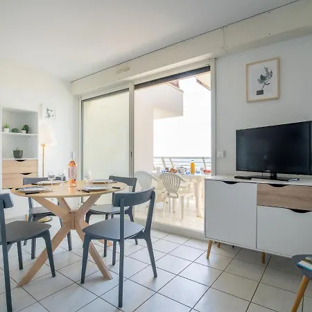 Apartment Le Sunset-cap Sud-20 By Interhome